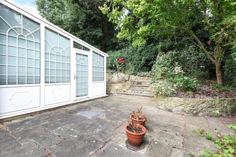 51 Stambourne Way, London, SE19 2PY