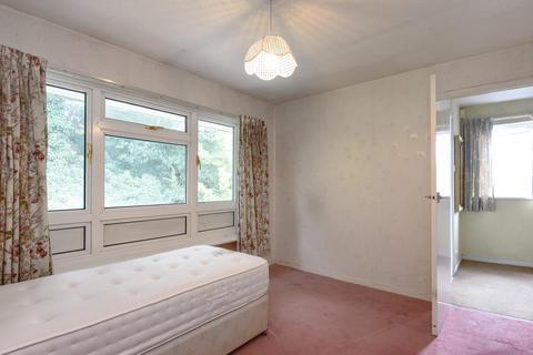 51 Stambourne Way, London, SE19 2PY