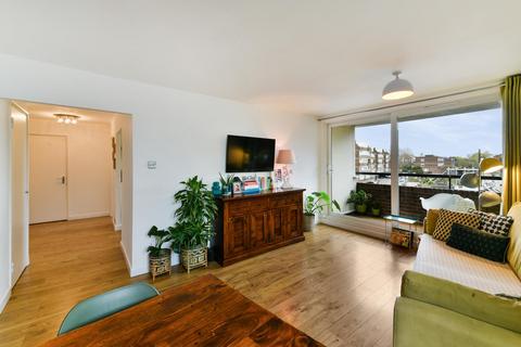 2 bedroom apartment for sale, Romulus Court, Justin Close, Brentford, TW8