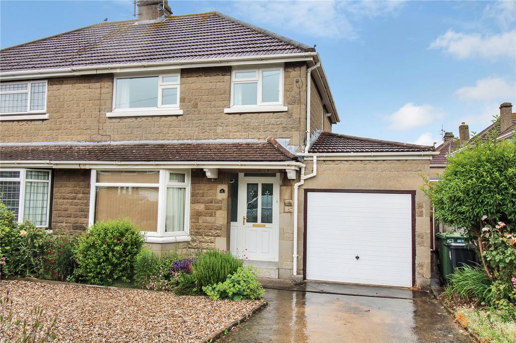 Woodside Avenue, Old Walcot, Swindon... 3 bed semidetached house £