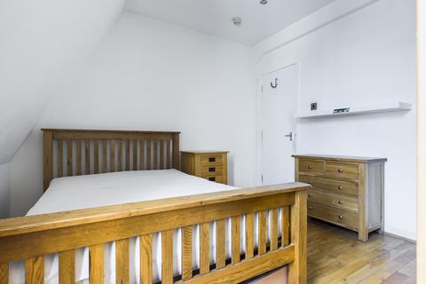 2 bedroom flat to rent - Old Steine , Brighton BN1