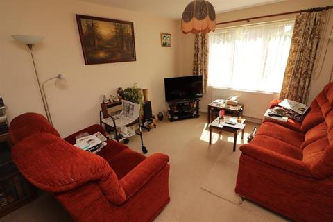 10 Mountbatten Close, Yate, Bristol, BS37 5TD