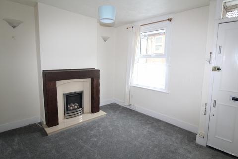 2 bedroom terraced house to rent, Charter Street, Chatham, Kent, ME4