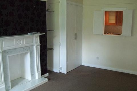 2 bedroom flat to rent, Goad Avenue, Chatham ME5