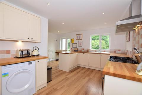 97 Capel Street, Capel Le Ferne, Folkestone, CT18 7HB