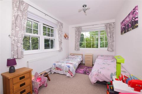 97 Capel Street, Capel Le Ferne, Folkestone, CT18 7HB
