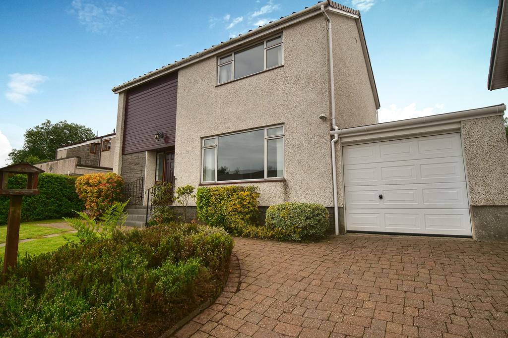 Greenfaulds, Cumbernauld G67 3 bed detached house £205,000