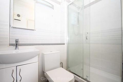 Flat 3, Cramer Court Warwick Road, New Malden, KT3 3SH
