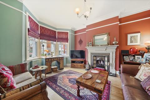 80 Grove Avenue, London, W7 3ES