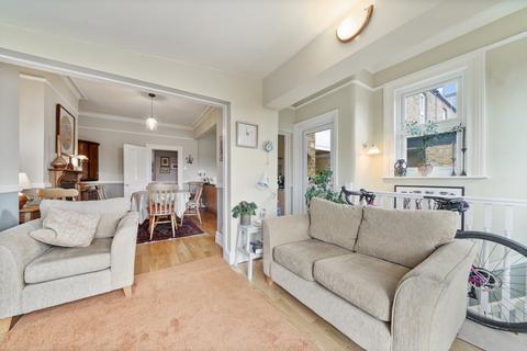 80 Grove Avenue, London, W7 3ES
