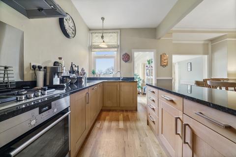 80 Grove Avenue, London, W7 3ES