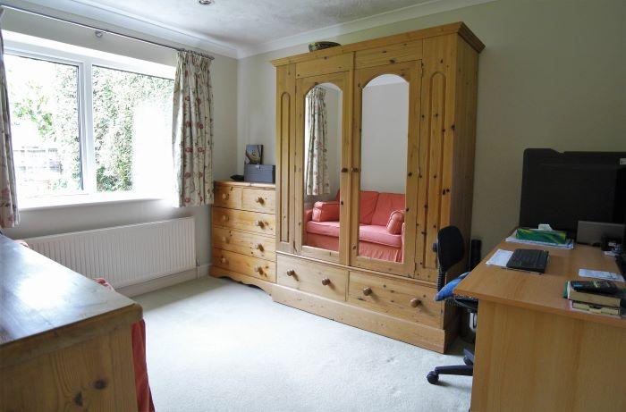 With dressing/study suite