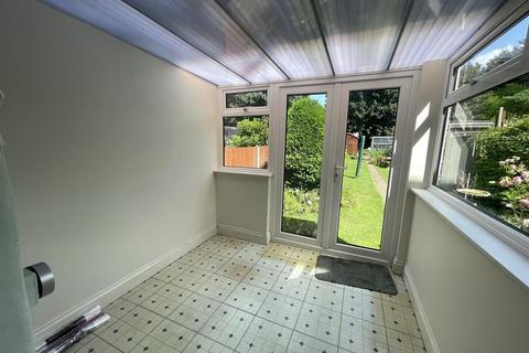 4 Lancaster Walk, Hayes, UB3 2QL