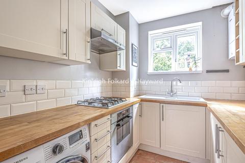 11a Raul Road, London, SE15 5HR