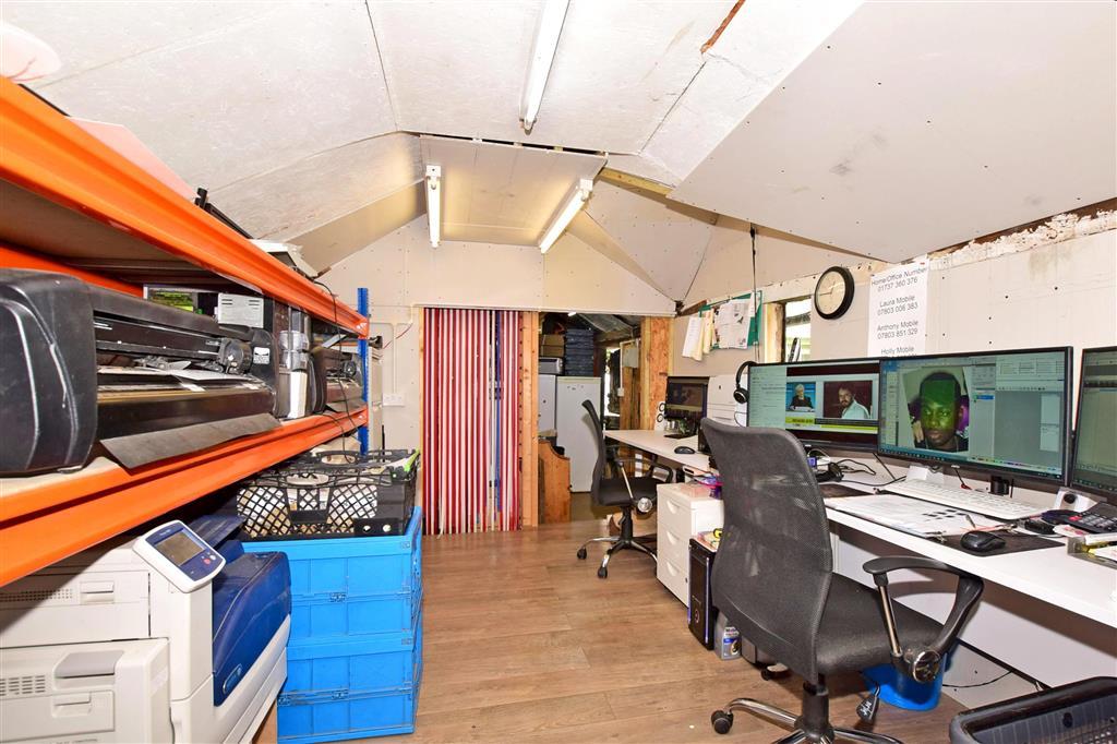 Workshop/Outbuildings