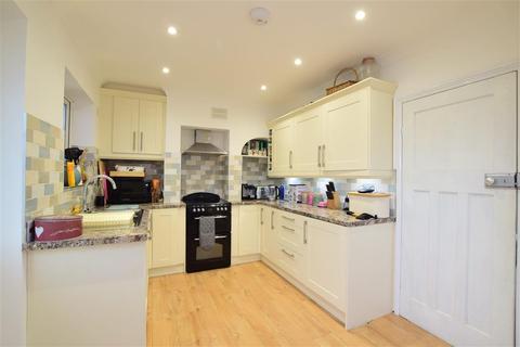 6 Greatpin Croft, Fittleworth, Pulborough, RH20 1HX