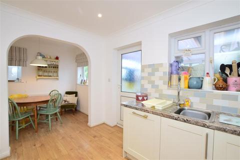 6 Greatpin Croft, Fittleworth, Pulborough, RH20 1HX
