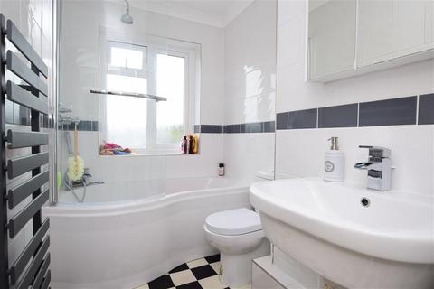6 Greatpin Croft, Fittleworth, Pulborough, RH20 1HX