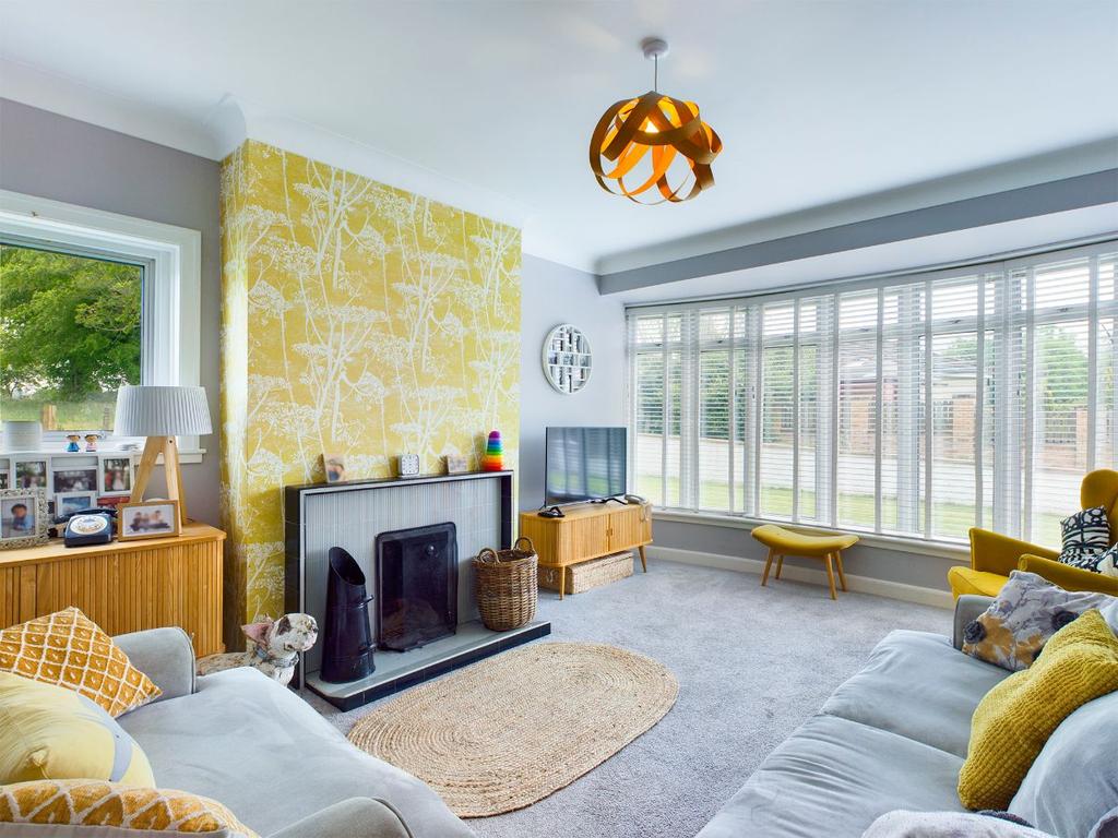 Living Room (a)