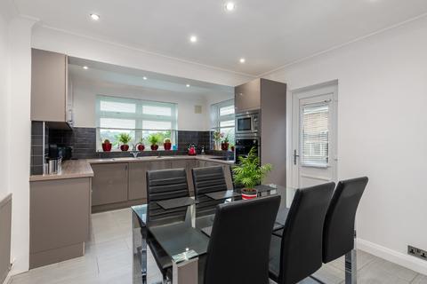 29 Dobson Road, Gravesend, DA12 5TF