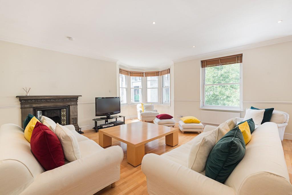 York House, Berners Street, Fitzrovia W1P, W1T 3 bed flat £5,200 pcm