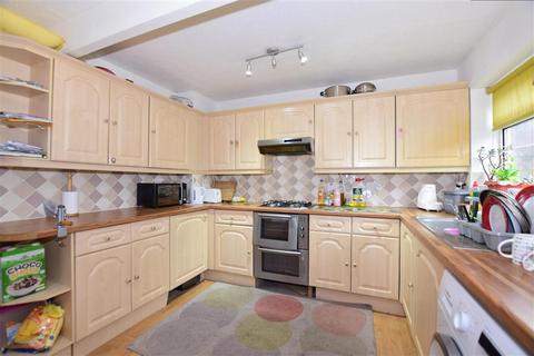 35 Blenheim Drive, Dover, CT16 2JT