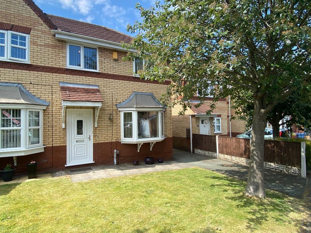 Marlowe Drive, West Derby, Liverpool... 3 bed semidetached house £
