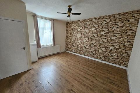 2 bedroom terraced house to rent, Cross Lane, Radcliffe, Manchester