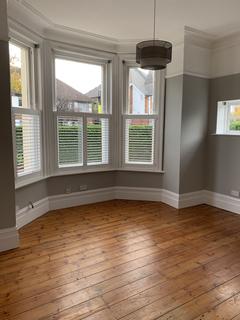 2b Glamorgan Road, Kingston Upon Thames, KT1 4HP