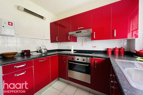 2 bedroom apartment for sale - Berryscroft Road, Laleham