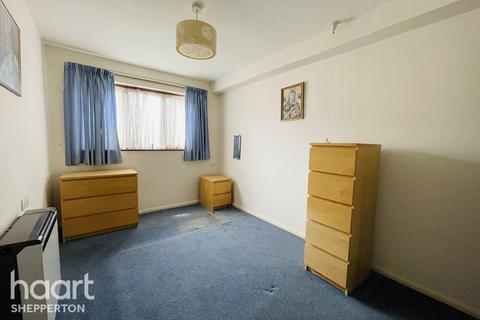 2 bedroom apartment for sale - Berryscroft Road, Laleham