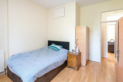 1 bedroom flat for sale, Belmont Road, South Tottenham, London, N15