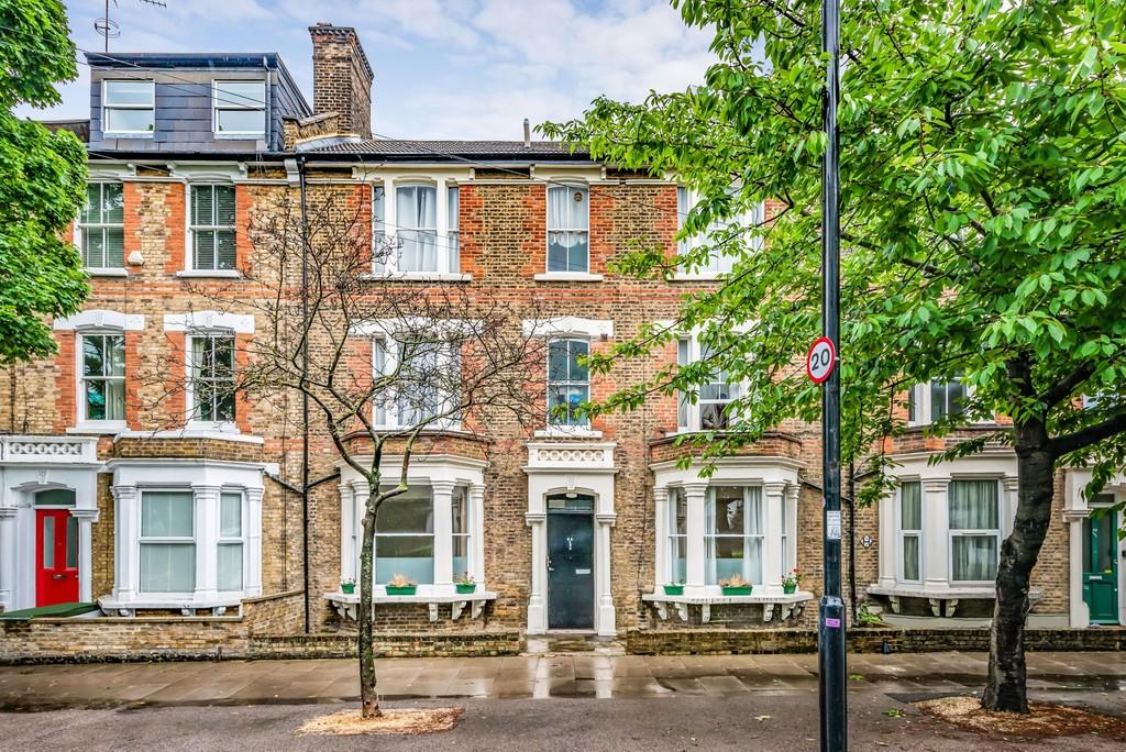 Drayton Park, London N5 2 bed flat - £650,000