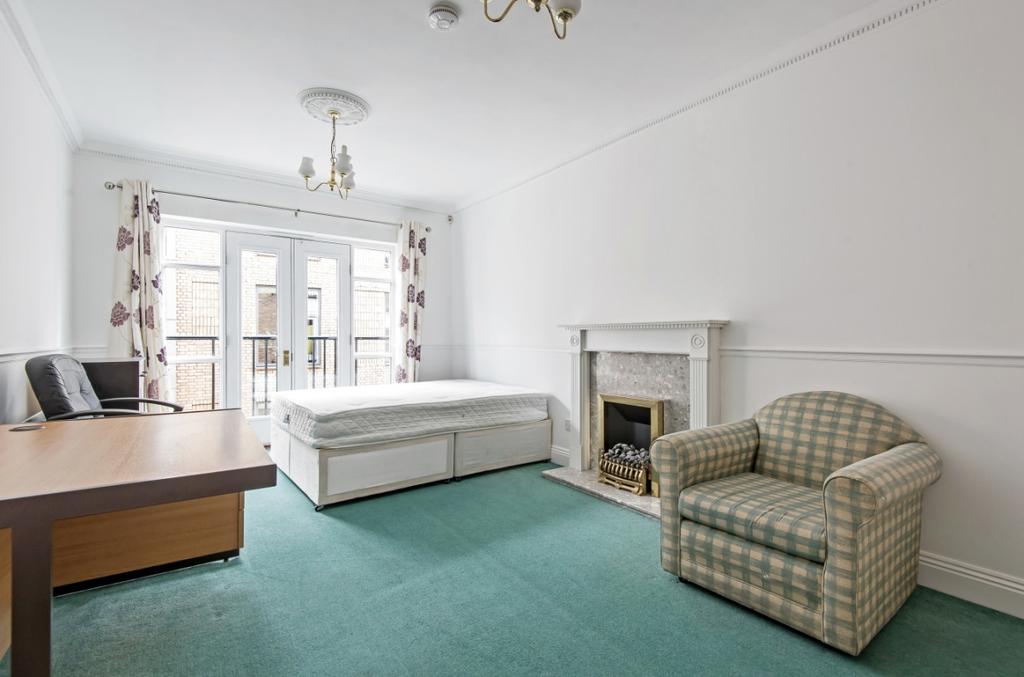 Leathermarket Court London Bridge SE1 3 bed apartment £2,200 pcm (£