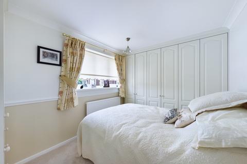 137 Broadwater Drive, Dunscroft, Doncaster, DN7 4EY
