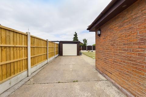 137 Broadwater Drive, Dunscroft, Doncaster, DN7 4EY