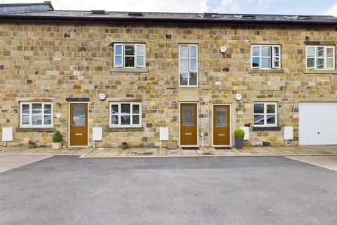 7 Gibbs Close, Greenfield, Oldham, OL3 7PN