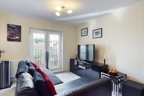 7 Gibbs Close, Greenfield, Oldham, OL3 7PN
