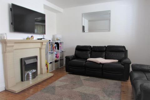 18 Brookcroft Road, Manchester, M22 8EB