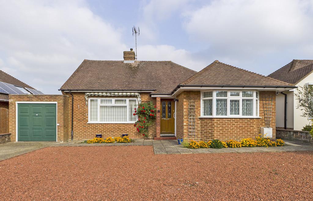 Fay Road, Horsham 2 bed detached bungalow £550,000
