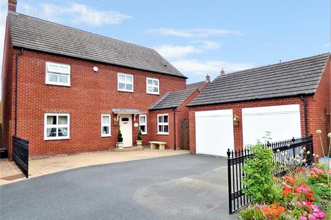 4 Godfrey Drive, Fradley, Lichfield, WS13 8TJ