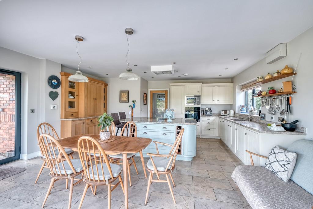 Kitchen / Diner