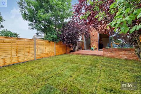 13a Sarre Road, London, NW2 3SN
