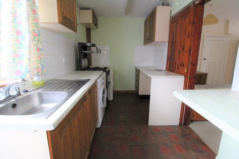 Studio to rent, Fairfield Road, West Drayton