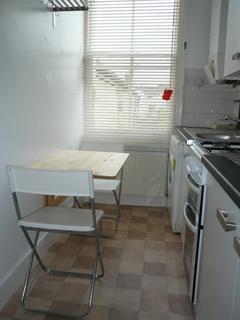 1 bedroom flat to rent, Blurton Road, Clapton