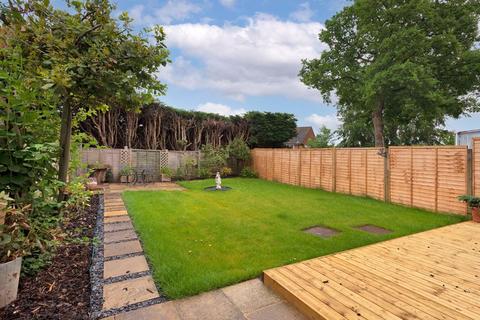 18 Cedar Crescent, Tonbridge, TN10 3QP