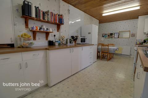 67 Tithe Barn Road, Stafford, ST16 3PL
