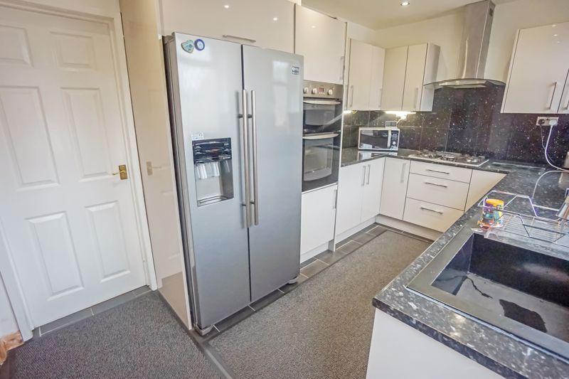 Coneygree Road, Tipton 3 bed terraced house £170,000