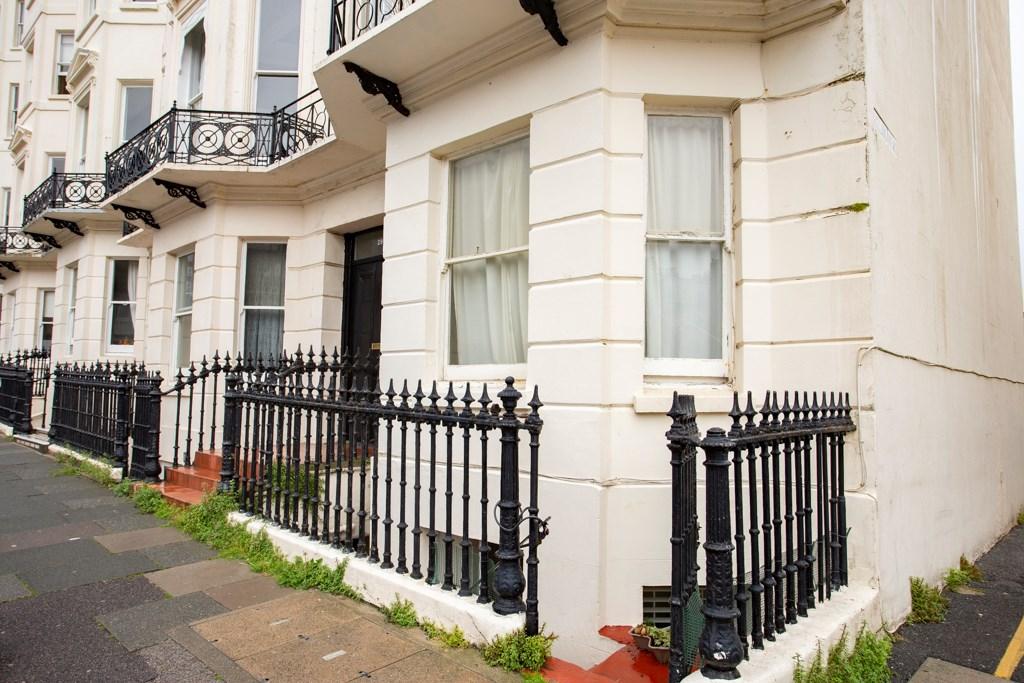 Holland Road, Hove, BN3 2 bed apartment for sale - £475,000