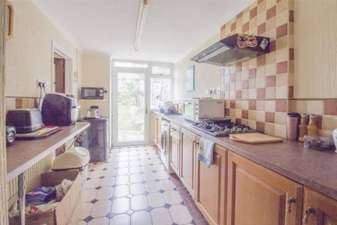 15 Brain Close, Newport, NP19 9JG
